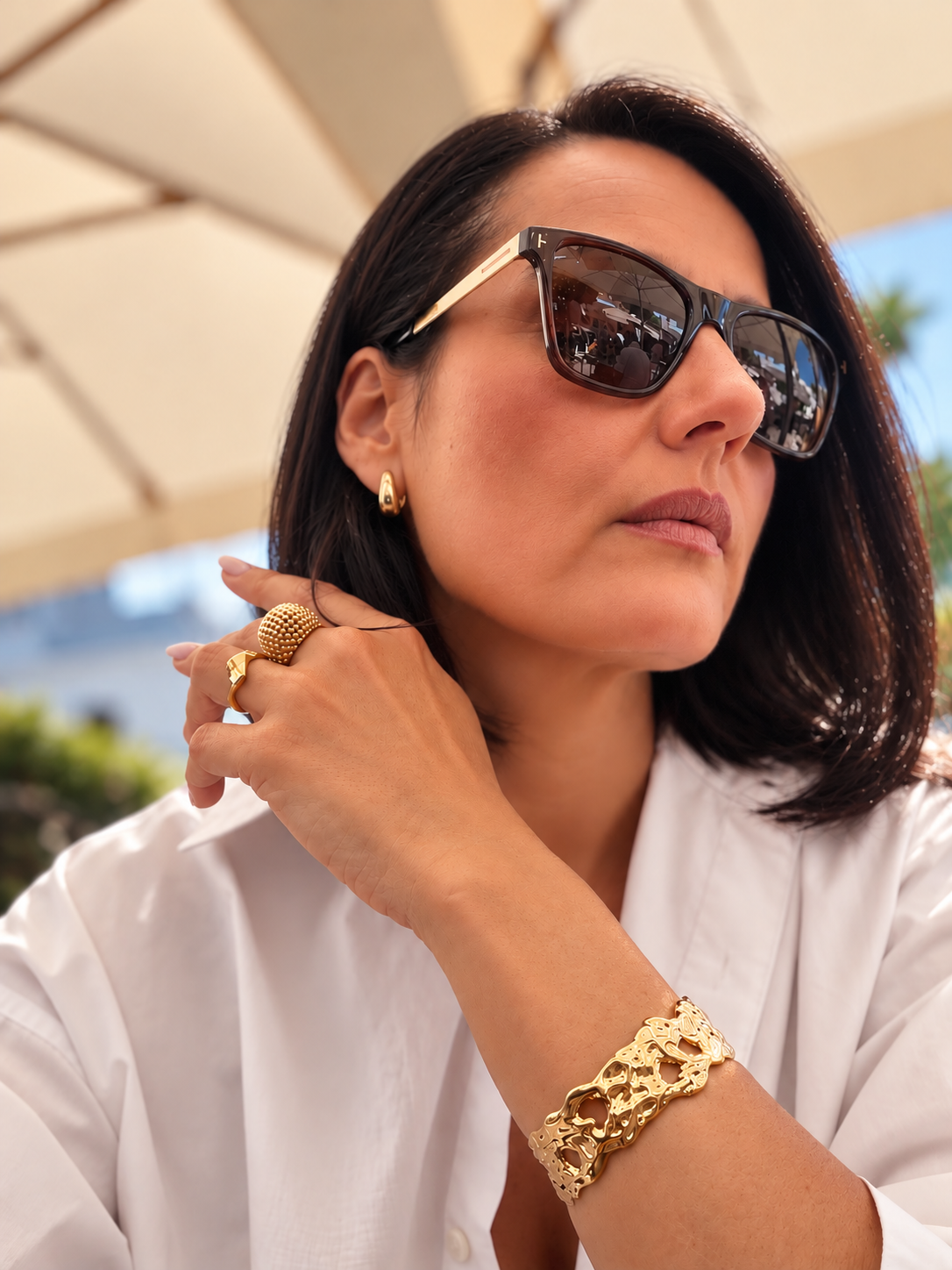 Brazalete Arrecife de DE·LUNARE, fotografía con modelo